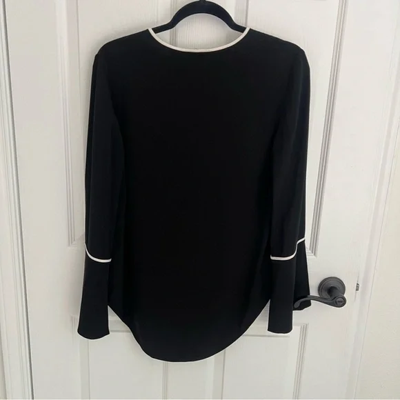 St. John Black Blouse with Creamy White Piping and Bell slit Sleeve Size Small - Picture 6 of 12